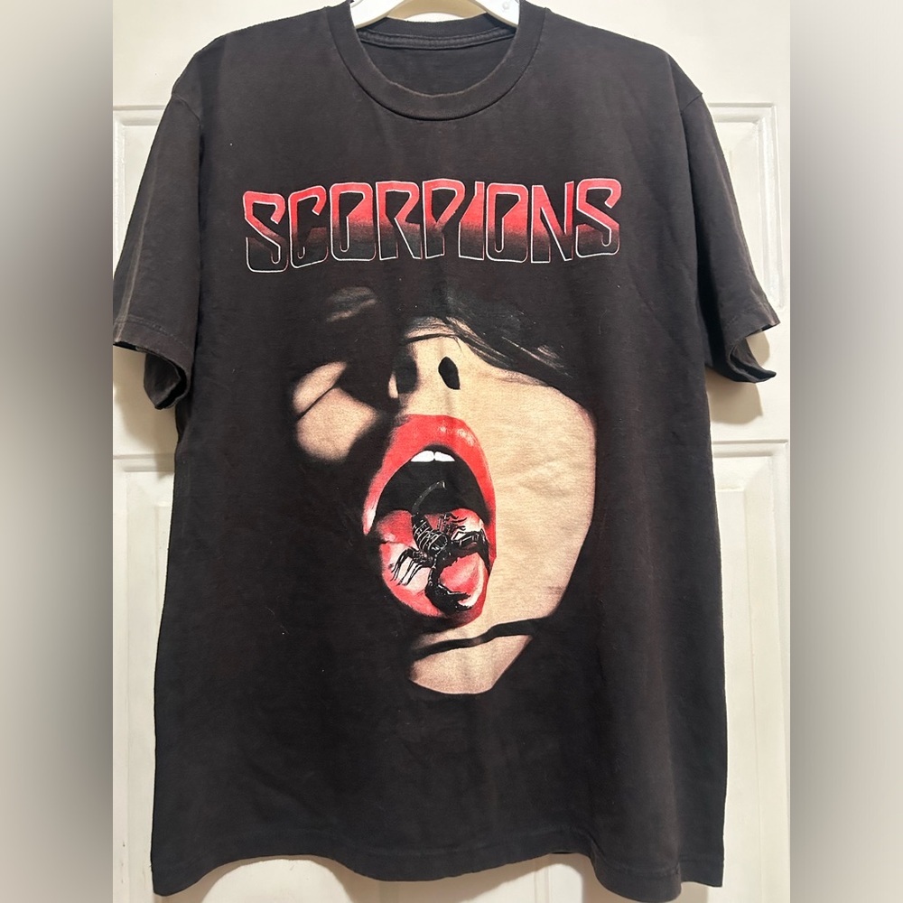 Scorpions Graphic T-Shirt Unisex Large